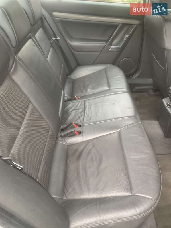 Седан Opel Vectra 2008 в Киеве