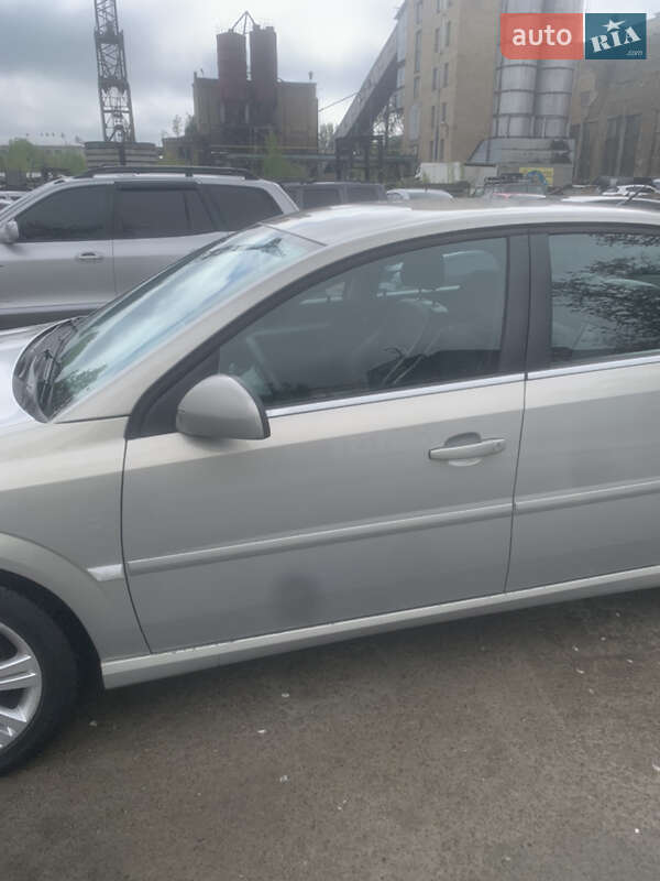 Седан Opel Vectra 2008 в Киеве