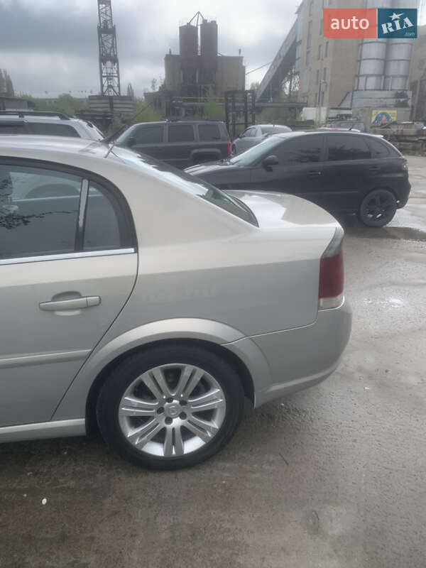 Седан Opel Vectra 2008 в Киеве
