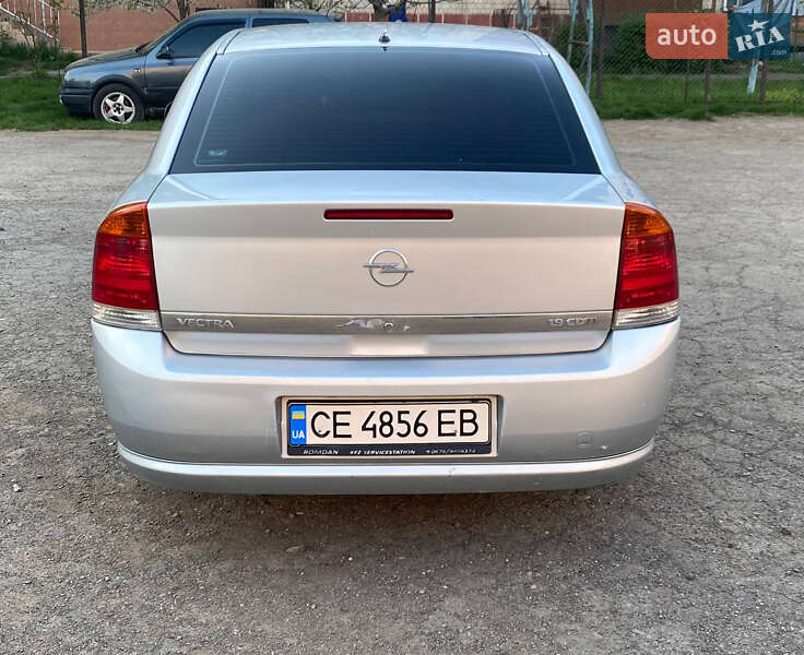Седан Opel Vectra 2005 в Чернівцях