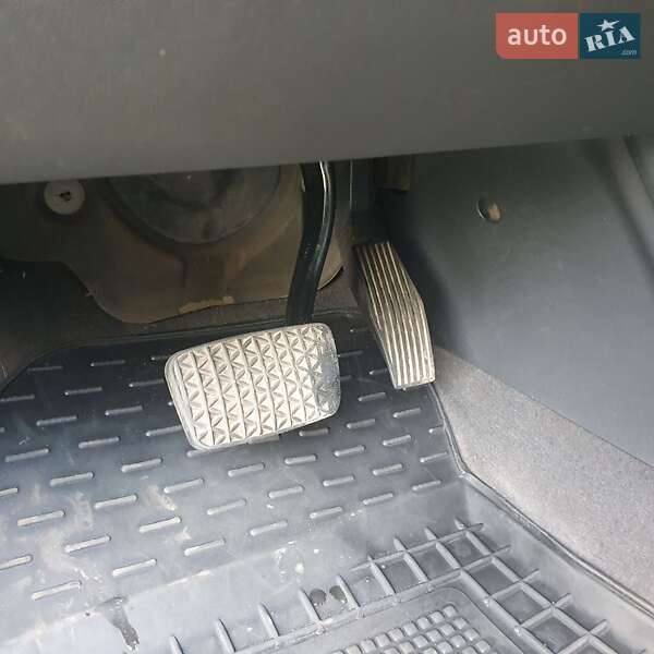Седан Opel Vectra 2008 в Черкасах