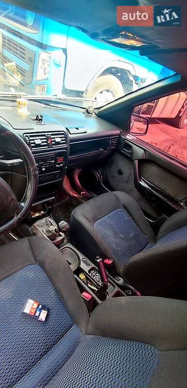 Седан Opel Vectra 1989 в Умані
