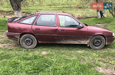 Лифтбек Opel Vectra 1993 в Остроге