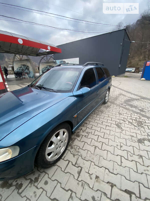 Универсал Opel Vectra 2001 в Рахове
