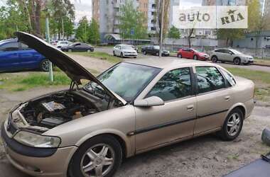 Седан Opel Vectra 1998 в Києві