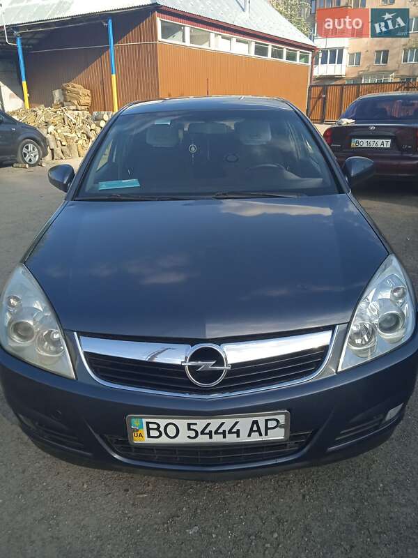 Седан Opel Vectra 2006 в Тернополі