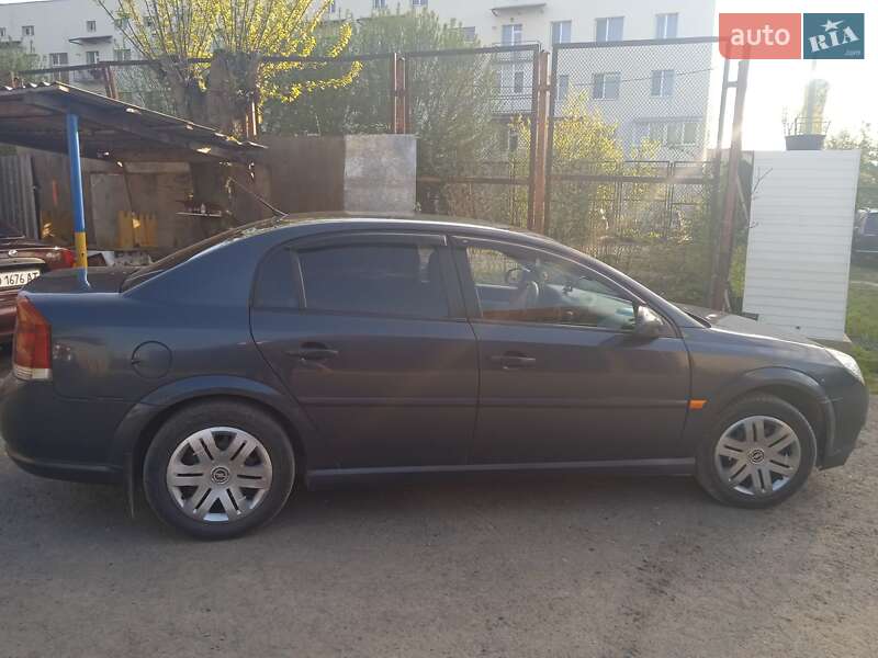 Седан Opel Vectra 2006 в Тернополі