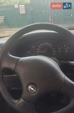 Седан Opel Vectra 1991 в Оржиці