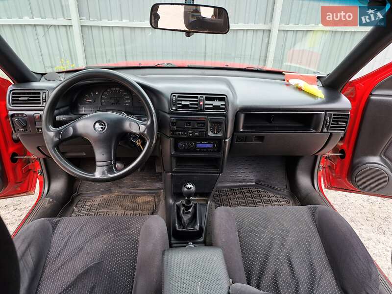 Седан Opel Vectra 1993 в Одессе