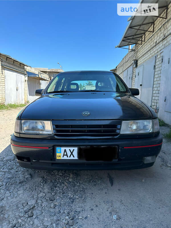 Ліфтбек Opel Vectra 1991 в Харкові