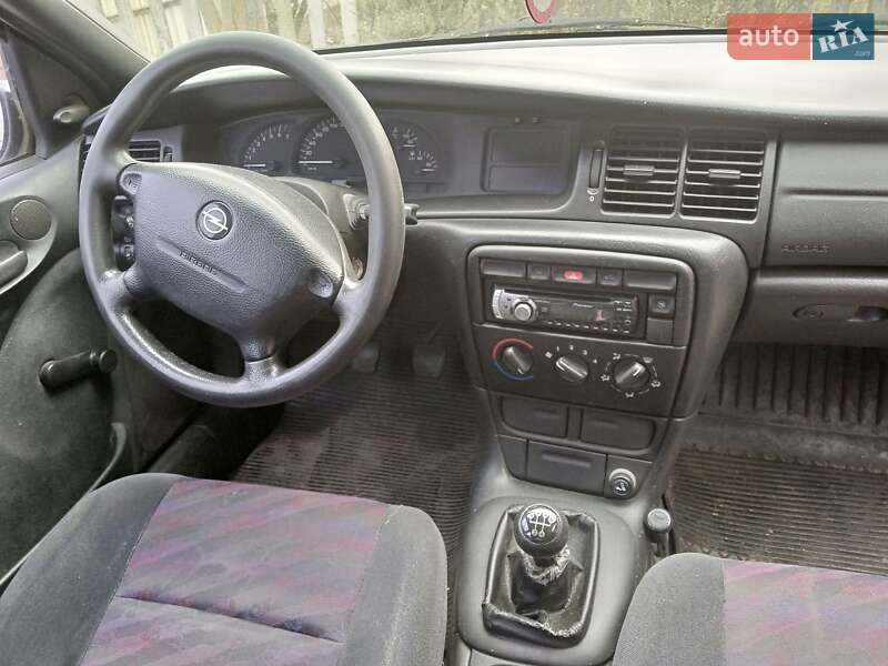 Седан Opel Vectra 1997 в Хотяновке фото 5 Седан Opel Vectra 1997 в Хотяновке