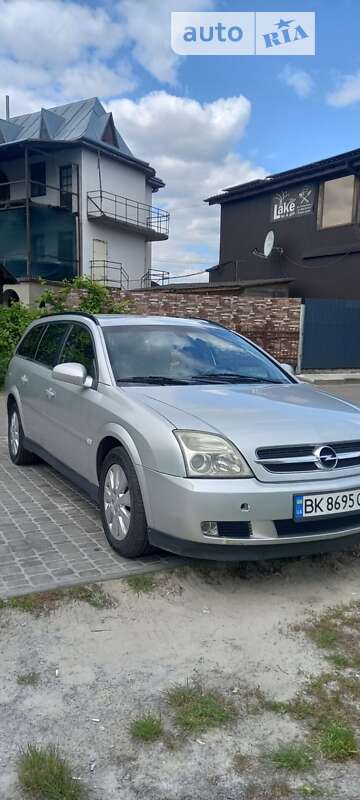 Універсал Opel Vectra 2004 в Рівному
