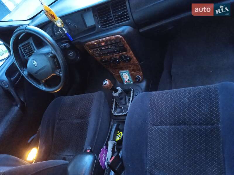 Ліфтбек Opel Vectra 1997 в Луцьку