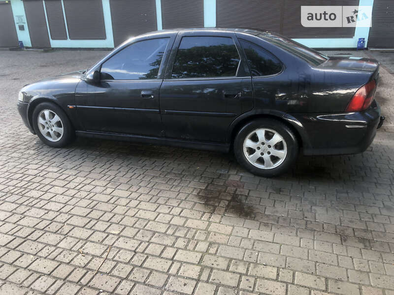 Седан Opel Vectra 2002 в Долине фото 4 Седан Opel Vectra 2002 в Долине