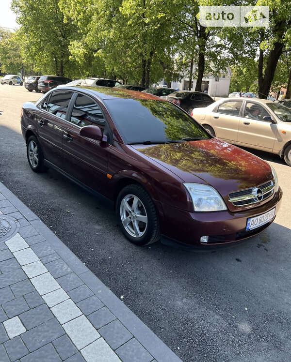 Седан Opel Vectra 2002 в Ужгороде