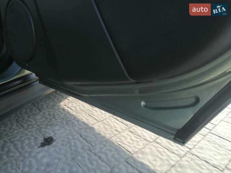 Седан Opel Vectra 2003 в Івано-Франківську