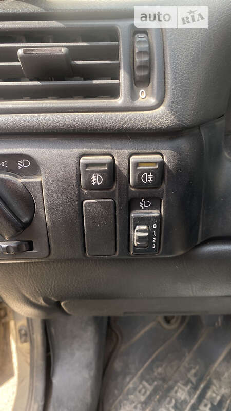 Лифтбек Opel Vectra 1990 в Днепре