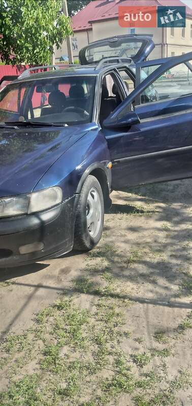 Універсал Opel Vectra 1998 в Львові