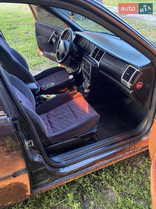Седан Opel Vectra 1997 в Брусилове