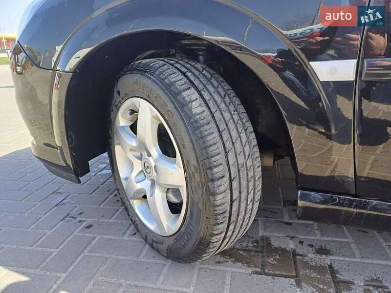 Седан Opel Vectra 2006 в Киеве