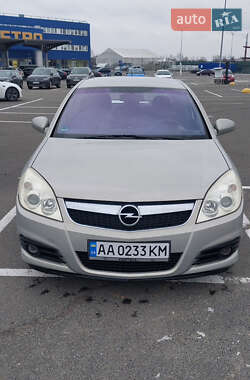 Седан Opel Vectra 2006 в Киеве