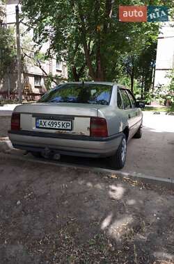 Седан Opel Vectra 1992 в 