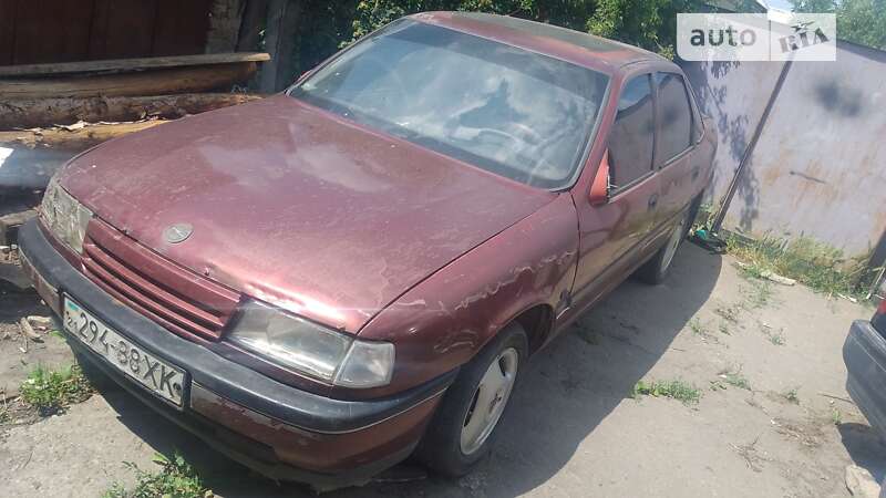 Седан Opel Vectra 1990 в Павлограде