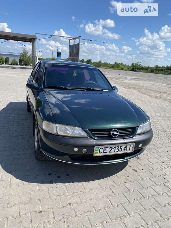 Седан Opel Vectra 1998 в Хотині