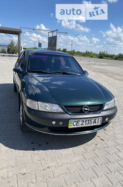 Седан Opel Vectra 1998 в Хотині