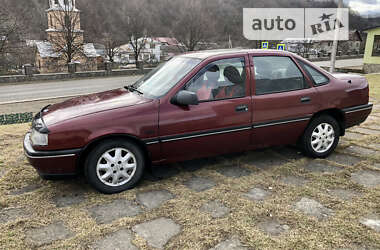 Седан Opel Vectra 1990 в Кутах
