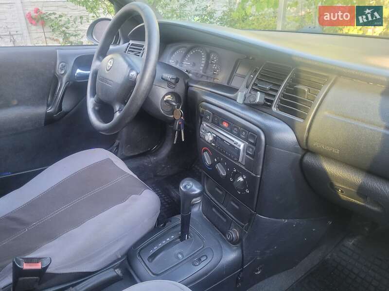 Универсал Opel Vectra 1998 в Харькове