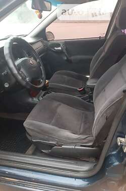 Седан Opel Vectra 2001 в Сарнах