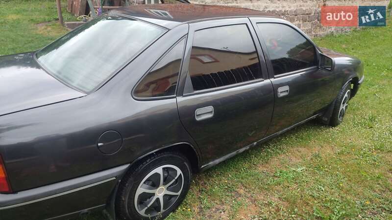 Седан Opel Vectra 1990 в Подгайцах фото 14 Седан Opel Vectra 1990 в Подгайцах