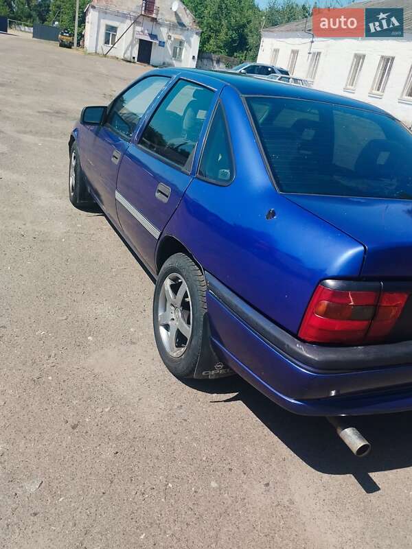 Седан Opel Vectra 1995 в Яготині