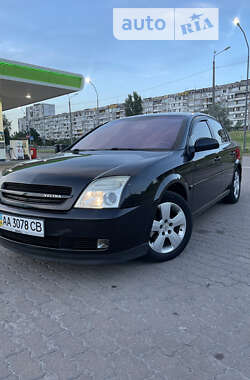 Седан Opel Vectra 2003 в Киеве