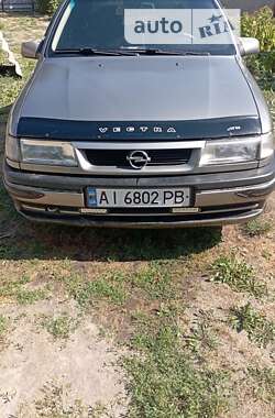 Седан Opel Vectra 1993 в Березані