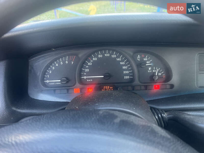 Универсал Opel Vectra 1998 в Сокале