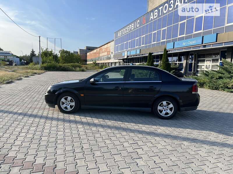 Седан Opel Vectra 2002 в Ужгороде