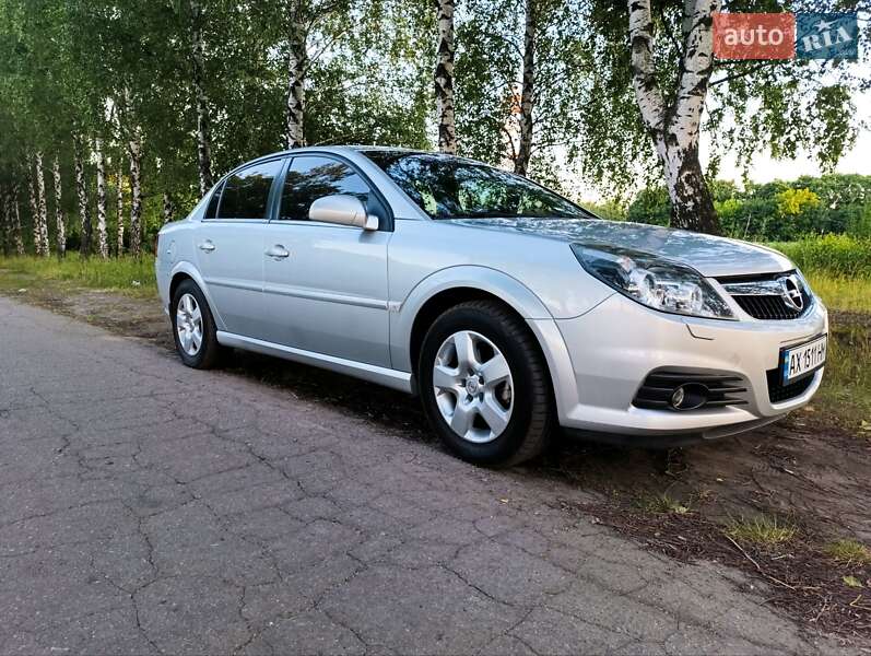 Седан Opel Vectra 2008 в Краснограді