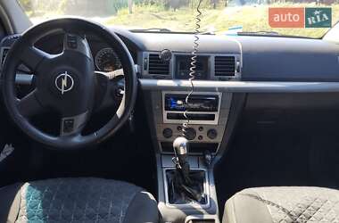 Седан Opel Vectra 2005 в Смеле
