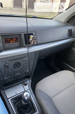 Седан Opel Vectra 2003 в 