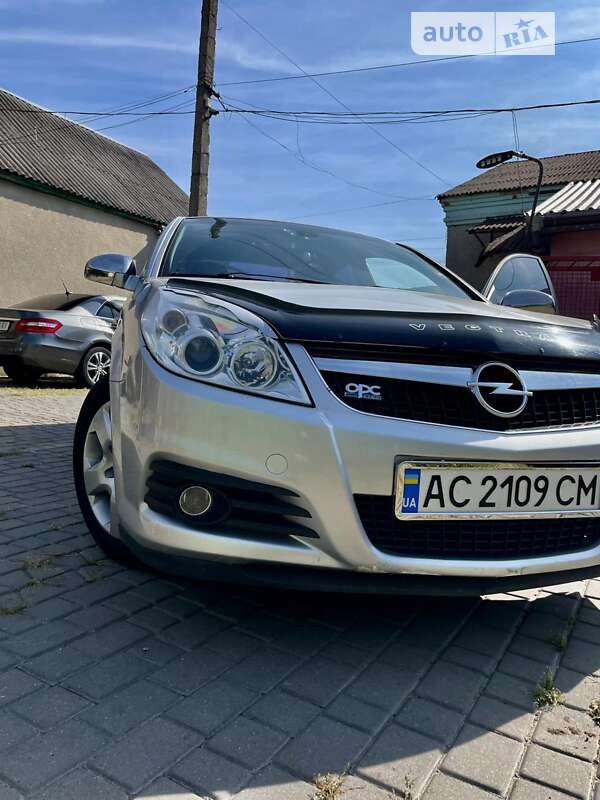 Седан Opel Vectra 2007 в Нововолинську