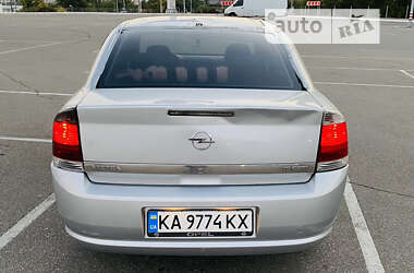 Седан Opel Vectra 2005 в Києві