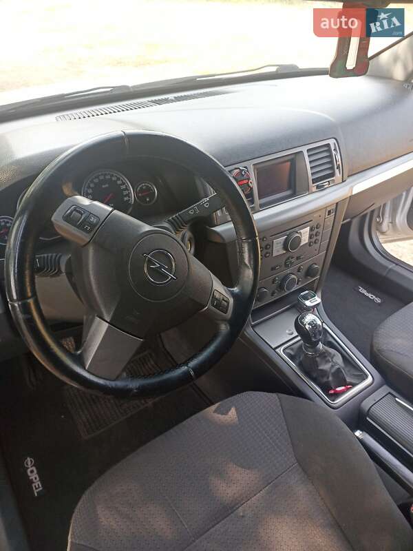 Седан Opel Vectra 2007 в Білій Церкві