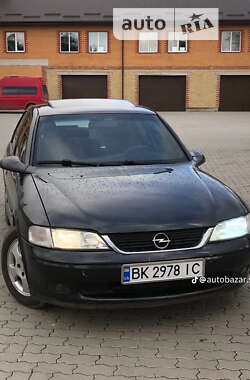 Седан Opel Vectra 1998 в Радивилове