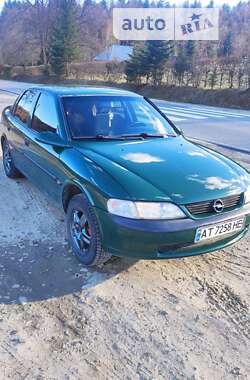 Седан Opel Vectra 1997 в Косове