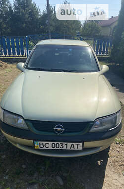 Лифтбек Opel Vectra 1997 в Стрые