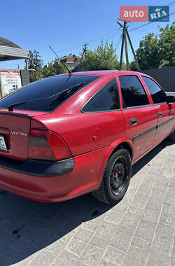 Ліфтбек Opel Vectra 1997 в Івано-Франківську