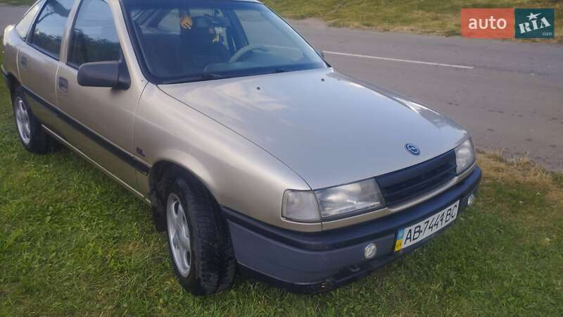 Лифтбек Opel Vectra 1989 в Виннице фото 20 Лифтбек Opel Vectra 1989 в Виннице