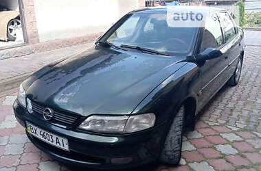 Седан Opel Vectra 1998 в Волочиске